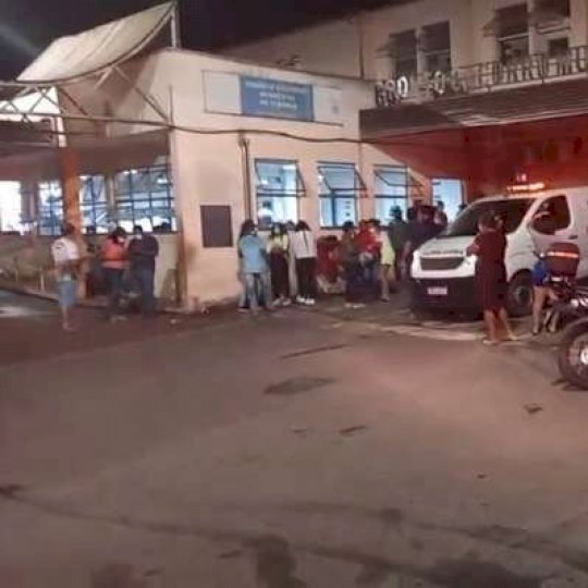 Bandidos invadem pronto-socorro e matam pacientes a tiros em MG