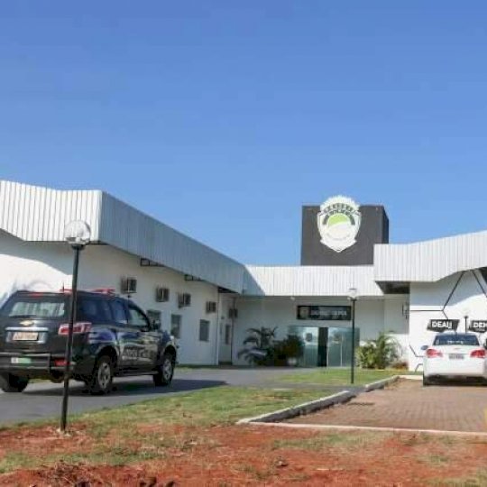 Achado nu e desacordado em rua, mec&acirc;nico &eacute; estuprado e corre risco de morte