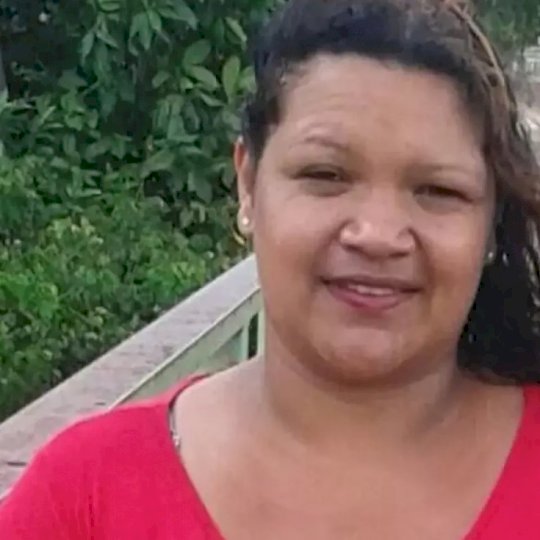 Após morte da esposa, suspeito foge com filha e mobiliza polícia