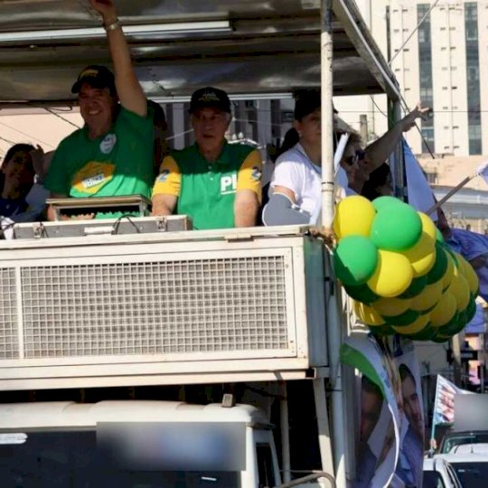 Reinaldo encerra campanha ao Senado com carreatas em Maracaju e Campo Grande