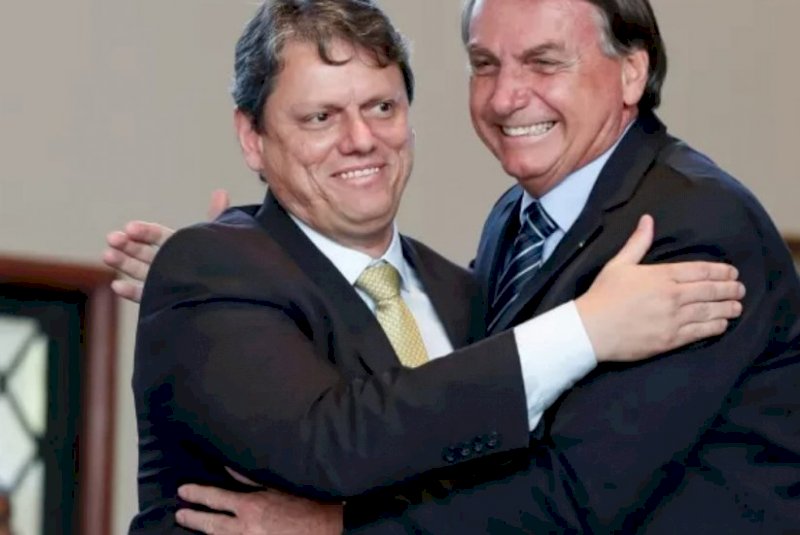 Bolsonaro confirma Tarcísio como pré-candidato ao governo de São Paulo