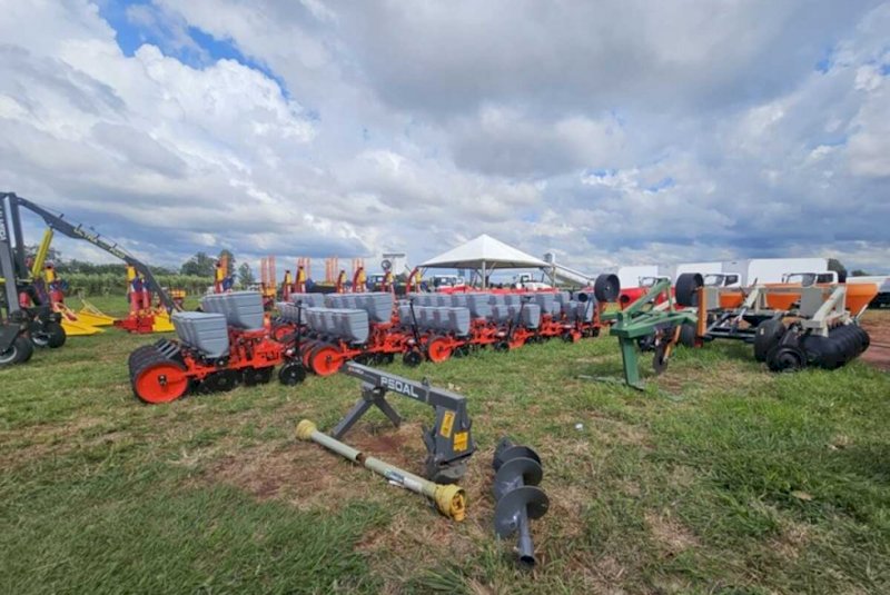 Governo Riedel destina 77 máquinas agrícolas para 27 municípios do MS
