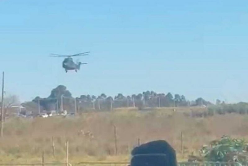 Público vai à loucura ao ver Lula descer de helicóptero em Ponta Porã (vídeo)