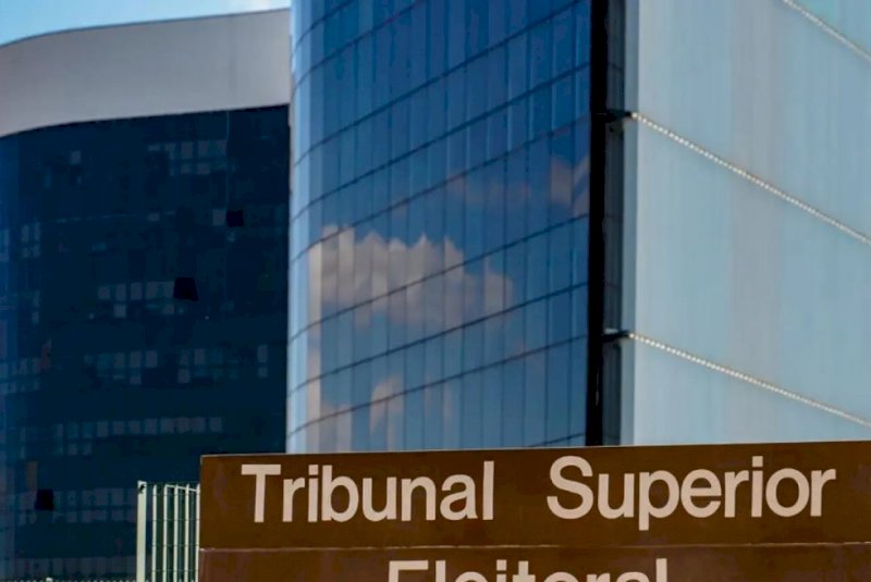 Eleições: TSE assina acordo com big techs para combater desinformação