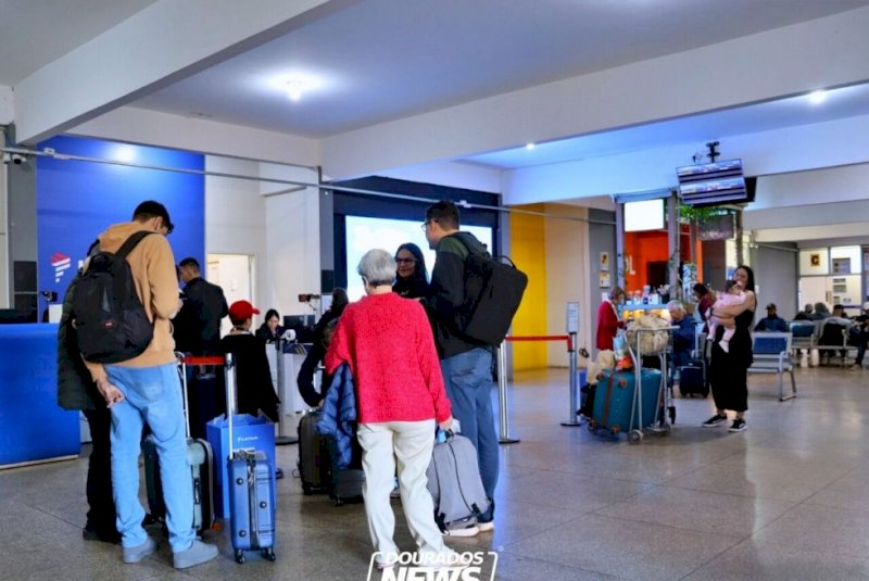 Período de férias chama atenção às regras de viagens de crianças e adolescentes