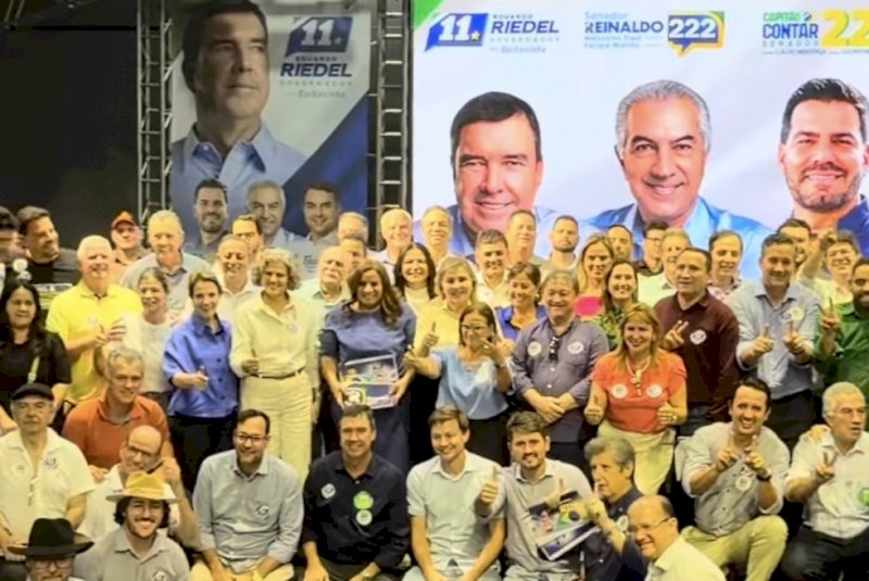 Riedel e Reinaldo reúnem 77 dos 79 prefeitos em evento de campanha na Capital