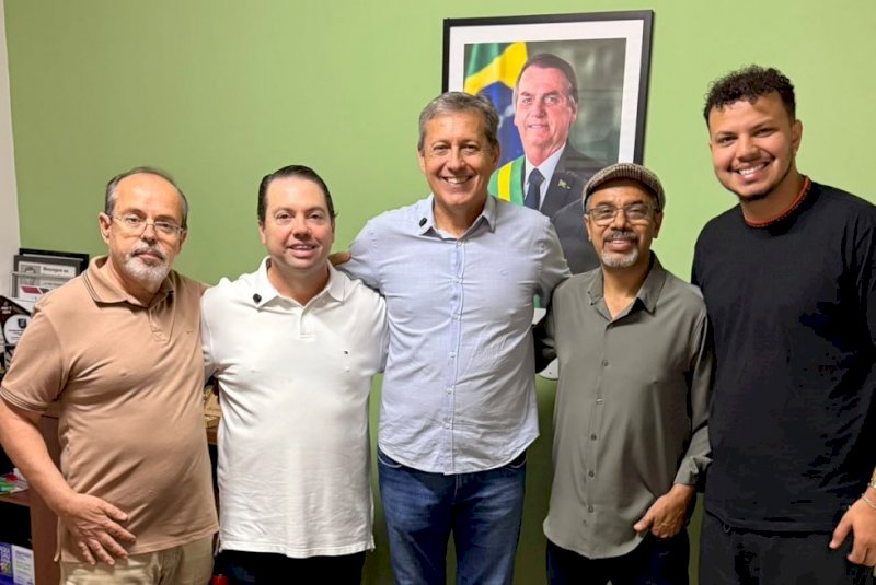 Rodolfo Nogueira reúne pastores e consagra início de sua caminhada a Jesus