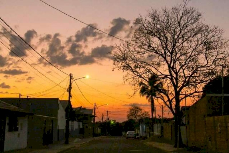 Com alerta de vendaval, MS tem sexta de calor&atilde;o de 41&deg;C e umidade em 10%