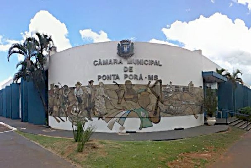 Câmara de Ponta Porã abre concurso com salário de até R$ 7,9 mil
