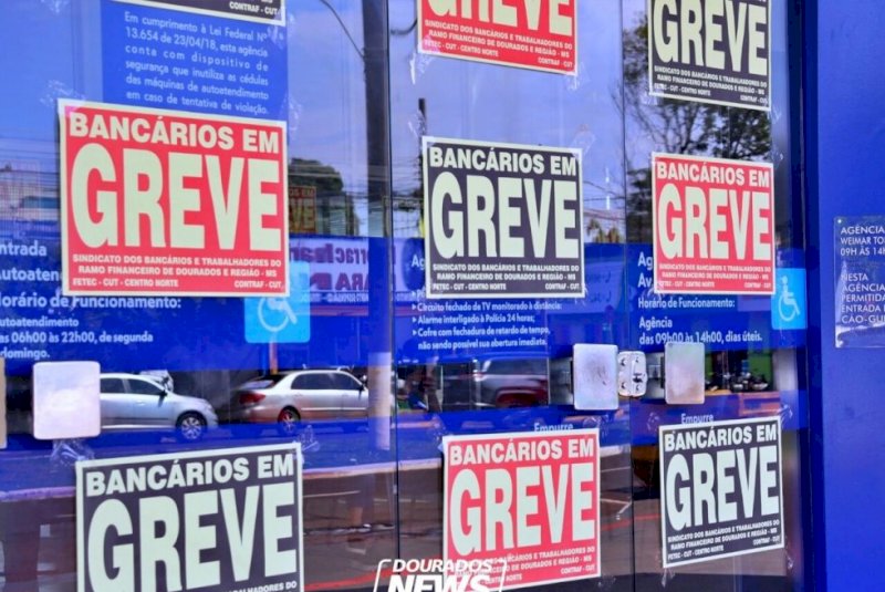 Bancários rejeitam proposta da Caixa e mantêm greve nacional