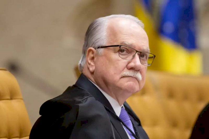 Fachin nega pedido de Moraes para julgamento conjunto com Mendonça