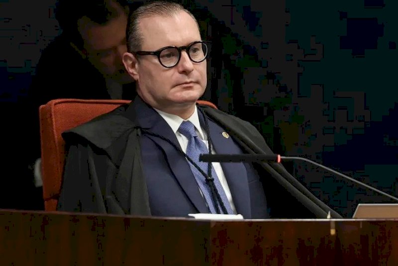 Dallagnol divulga sigilo fiscal de Zanin, que pede responsabilização