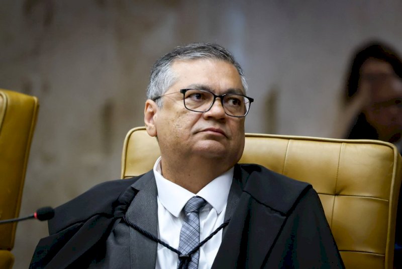 Dino usa inquérito sobre Dark Horse para reconduzir Andrei ao comando da PF