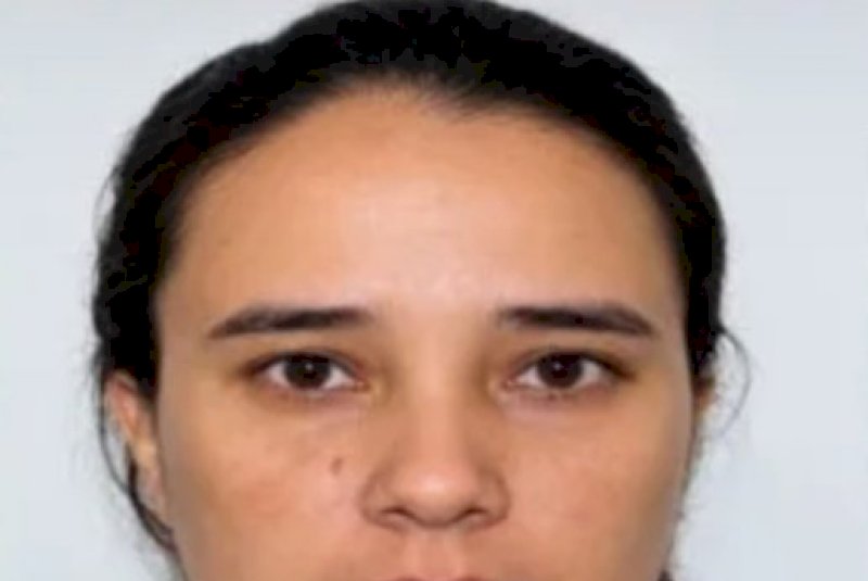 Acusada de mandar m@tar o pai &eacute; presa ap&oacute;s novo ataque a funer&aacute;ria