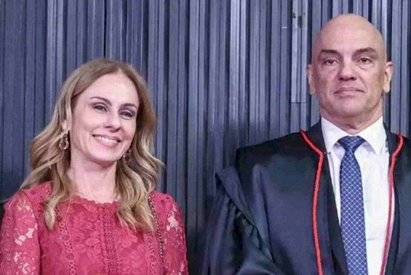 Mensagens indicam que Vorcaro pediu prioridade para voo usado por Moraes e esposa