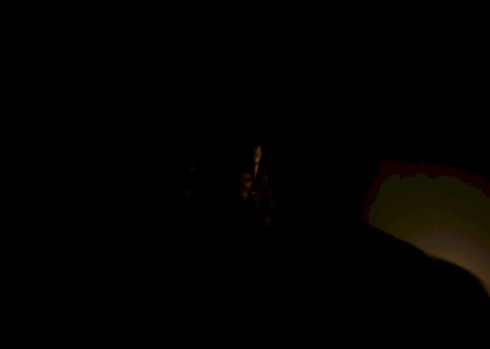 Dino invade o quarto de Eliza, faz ameaça e Jonatas leva facada
