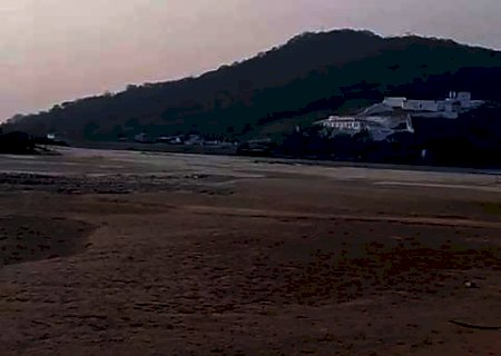 Seca recorde cria 'praia' em Forte Coimbra e Porto Murtinho