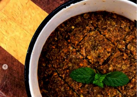 Al&eacute;m de caldo, lentilha vira receita de quibe assado