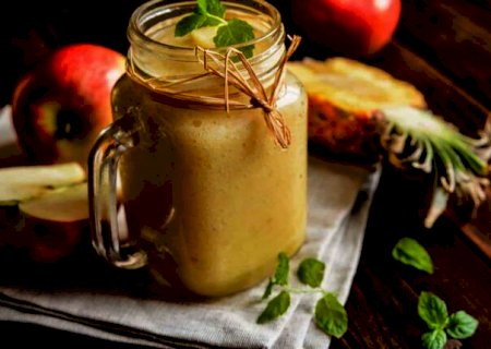 Receita: suco de abacaxi com maçã acelera o metabolismo e emagrece
