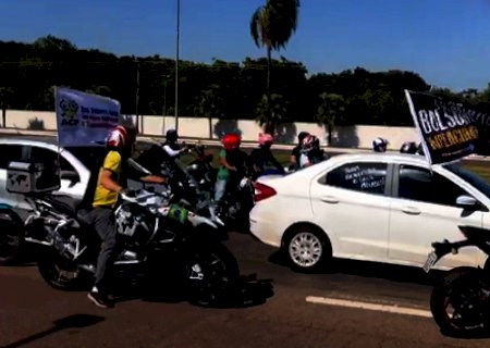 Vídeo: Bolsonaristas e oposicionistas lado a lado em MS