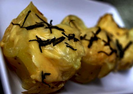 Imperdível: batatas com queijo para acompanhamento