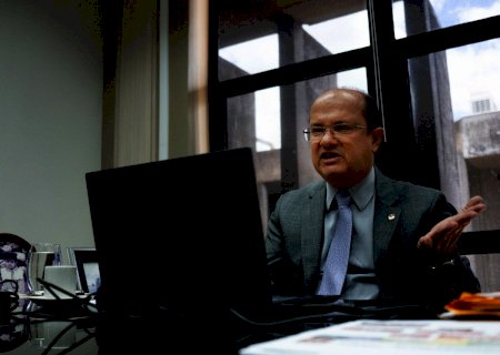 Barbosinha pede ao Governo que instale arenas multiuso nos campus da UEMS em três municípios