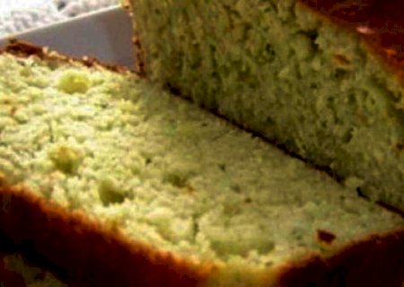 Pão de liquidificador caseiro, simples e com poucos ingredientes