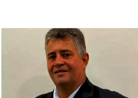 Zé Teixeira apresenta Moção de Pesar pelo falecimento do vereador Márcio Lobo, de Itaporã