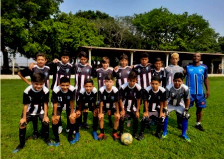 Escolinha de futebol Nova Geração de Itaporã chega a grande final da Copa Picadinha de Futebol de Campo em Dourados