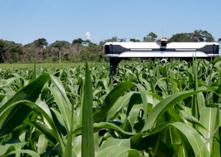 Robôs e máquinas inteligentes invadem a Agrishow