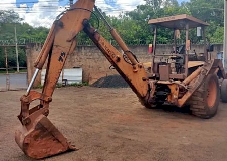 Maracaju: Homem de 48 anos perde R$ 50 mil em golpe durante compra de retroescavadeira