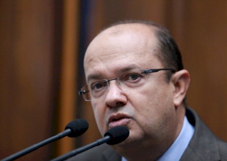 Barbosinha pede viatura para PM de Laguna Carapã e iluminação para BR-463 em Ponta Porã