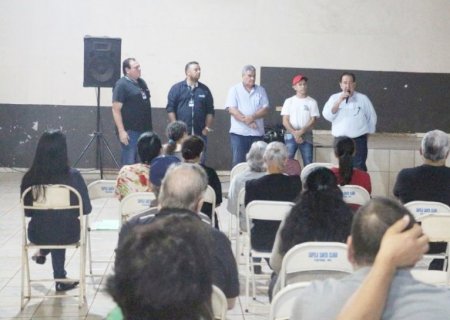 Prefeitura de Itaporã se reúne com moradores da COHAB para tratar sobre regularização das escrituras