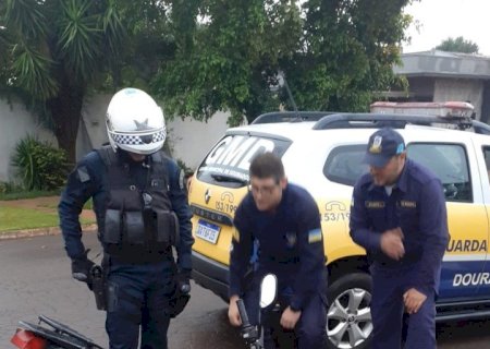 Guarda Municipal Encontra Motocicleta “Depenada” em Dourados