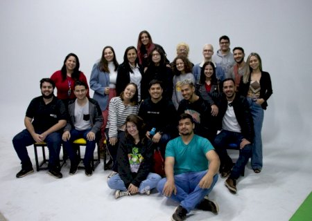 Acadêmicos da Unigran realizam desfile de moda sustentável