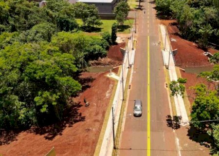 Prefeitura de Dourados conclui obras e entrega ponte da avenida Hayel Bon Faker