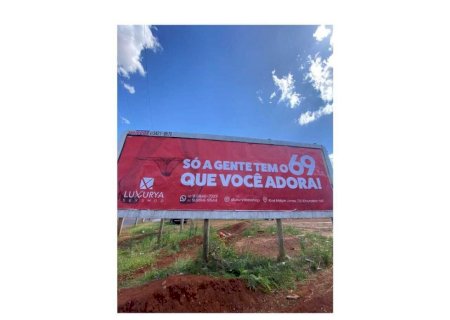 Dourados: Outdoor's de campanha de sex shop causam polêmica mais uma vez