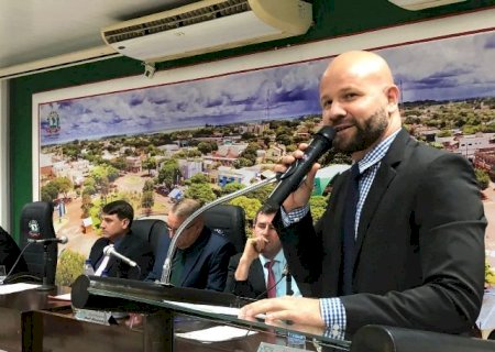 Gilberto Segóvia é eleito presidente da Câmara Municipal de Caarapó