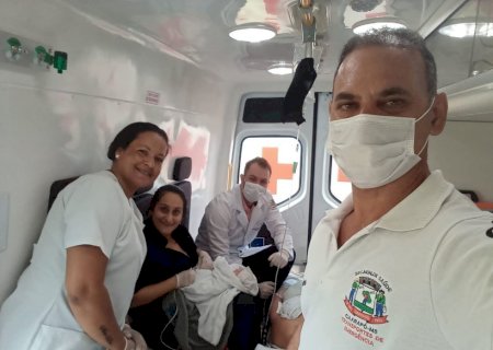 Mulher dá à luz dentro de ambulância do hospital de Caarapó