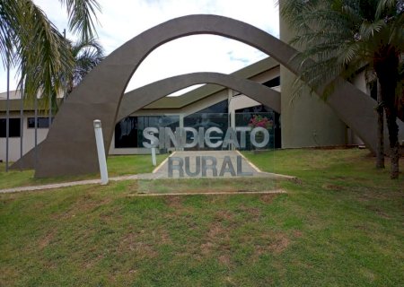 Sindicato do Produtor Rural de Camapuã auxilia na regularização de empregados rurais