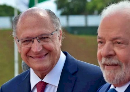 Em posse como ministro, Alckmin promete lealdade e dedicação a Lula