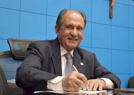Zé Teixeira elogia Riedel por prorrogar lei que anistia dívidas de motos
