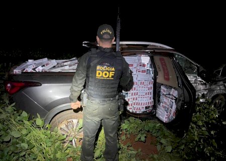 Carros carregados com cigarros e defensivos agrícolas contrabandeados colidem e são apreendidos pelo DOF (Video)