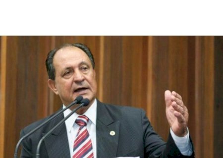 Deputado Zé Teixeira intercede por melhorias na iluminação de estádios, em Itaporã