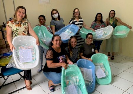 Mães atendidas por programas sociais recebem kits natalidade em Dourados