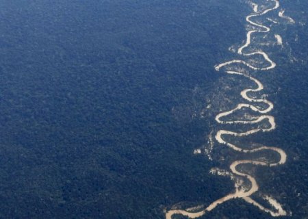 FAB manterá abertura parcial do espaço aéreo yanomami até maio