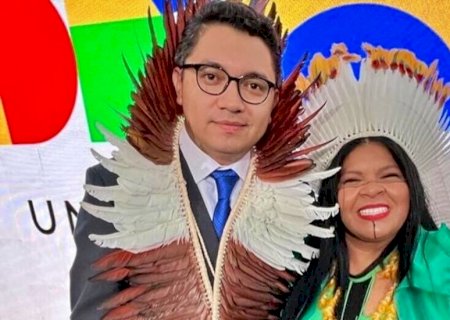 Ministra Sônia Guajajara se reúne com Governador e visita 3 cidades em MS
