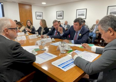 'Governador assegura R$ 13 milhões em Brasília para a conclusão da pista do Aeroporto de Dourados'