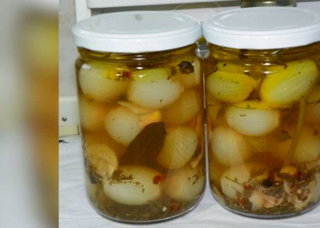 Como fazer cebola em conserva fácil usando apenas 3 ingredientes