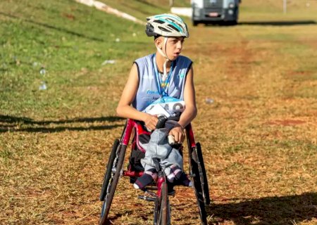 Atleta de Dourados fatura dois ouros em evento paralímpico nacional